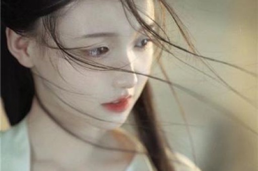 78岁秦祥林现状：前妻是谢贤初恋定居美国成富商谢贤去世没来